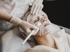 imgi_4_young-woman-getting-skin-mask-treatment_edited